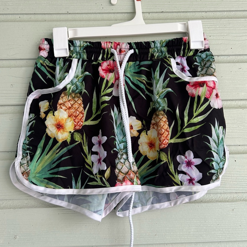 Tropical Floral Women's Shorts